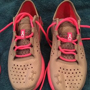 Under Armour  Speedform  6.5